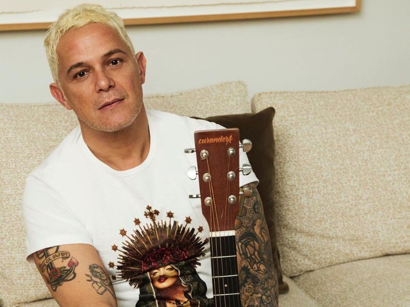 Condenan a Alejandro Sanz pagar deuda de 3 millones de euros
