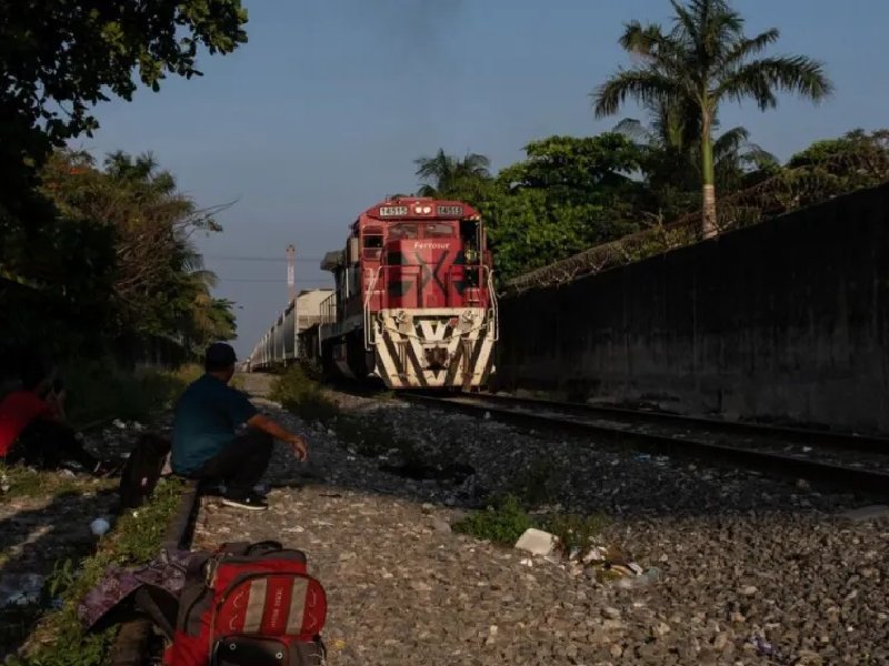 AMLO confirma acuerdo con Grupo México por tramo tomado a Ferrosur