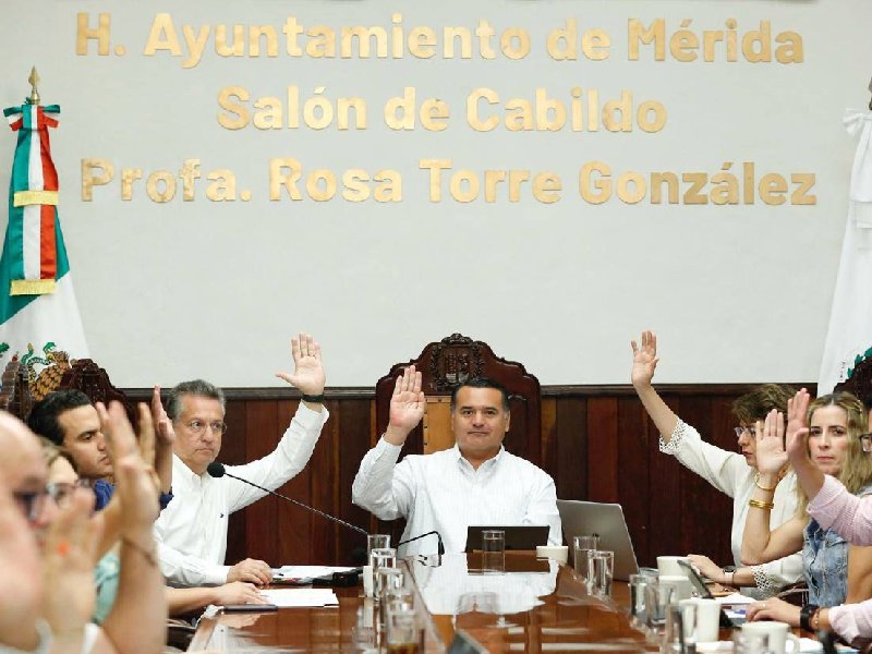 Renán Barrera impulsa políticas públicas para el autoempleo de la población