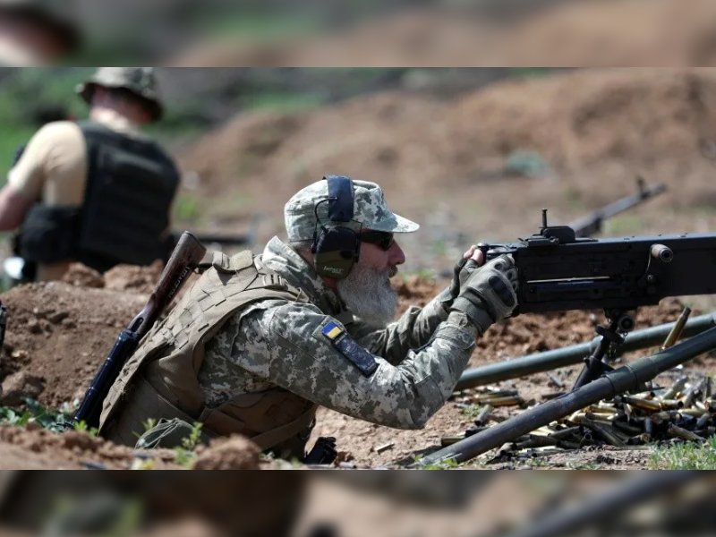 Parlamento de Suiza rechaza transferencia de armas a Ucrania