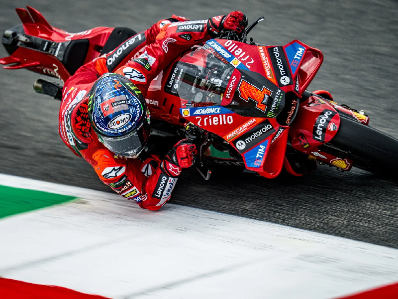 Ducati se impone en Mugello