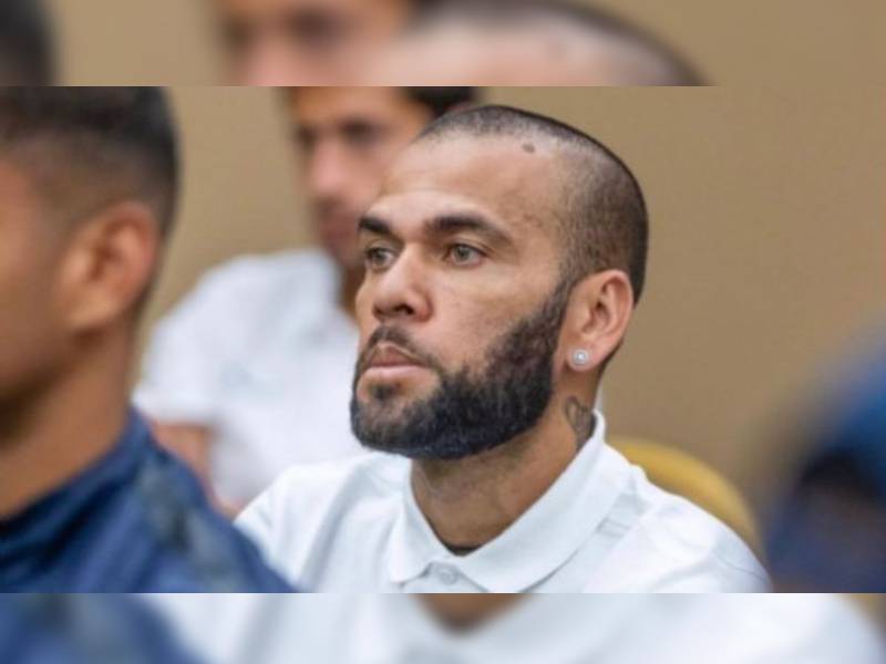 Rechazan solicitud de libertad bajo fianza de Dani Alves; seguirá en prisión