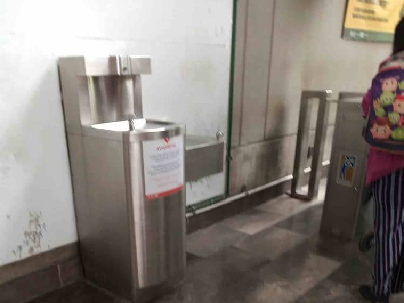 Sin uso bebederos del Metro por sus malas condiciones