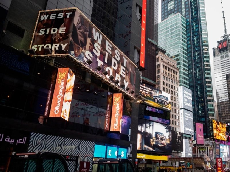 No cierran teatros en Broadway