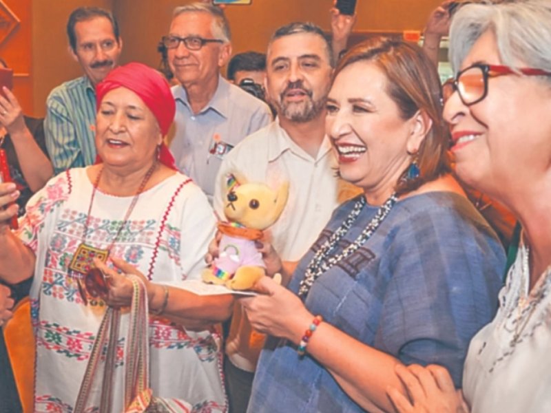 Escalan ataques contra Xóchitl; ella se defiende