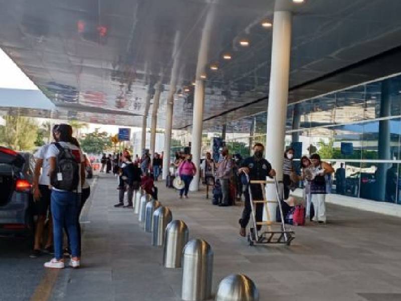 Aeropuerto de Mérida rompe récord con 321,479 pasajeros en marzo 2025, impulsado por la Semana Santa y la alta ocupación de vuelos.