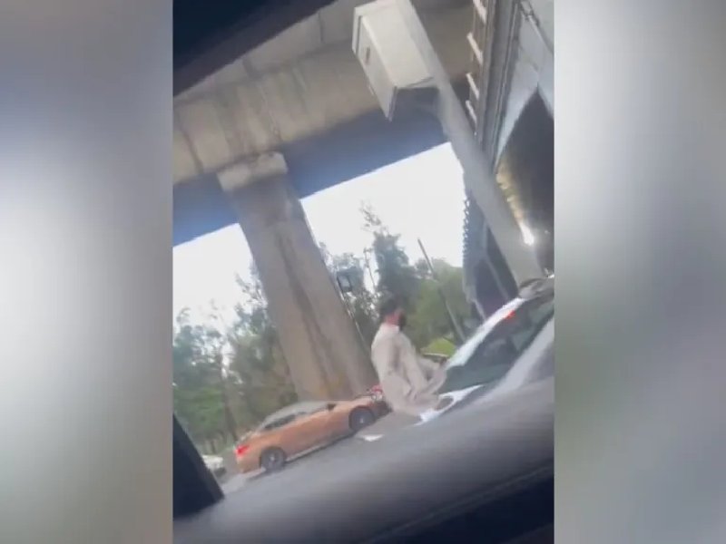 Video. Captan presunto intento de asalto en Periférico