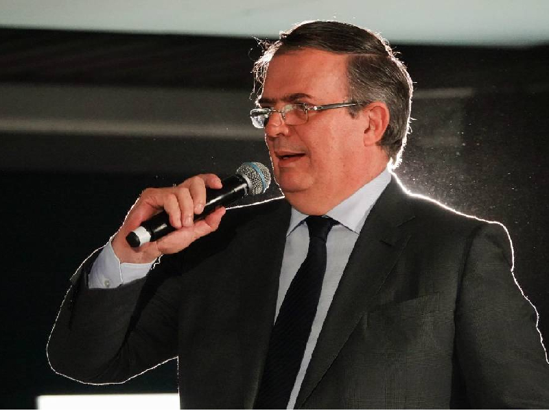 Presenta Ebrard programa de apoyo a campo