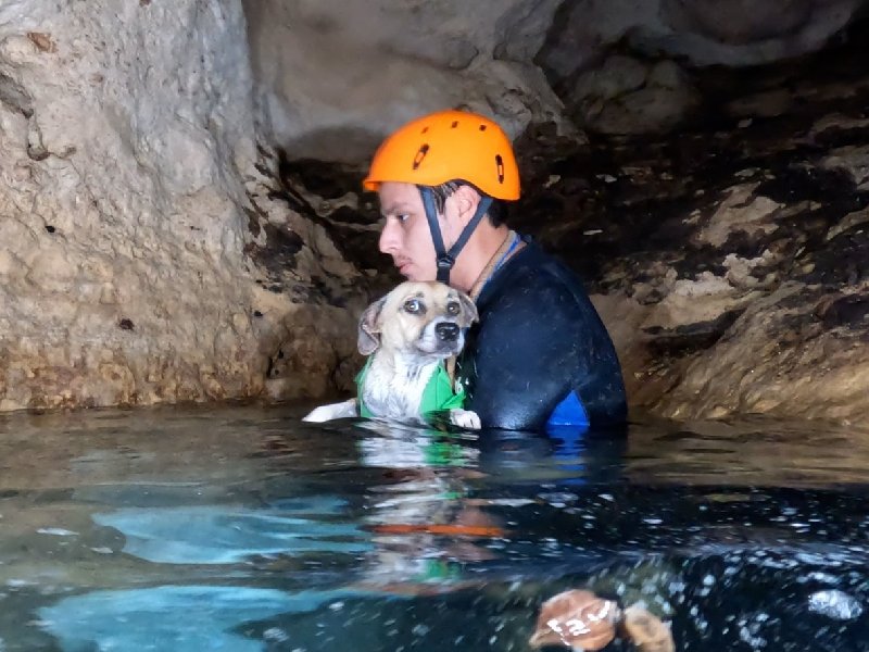Salvan a Shakira en un cenote