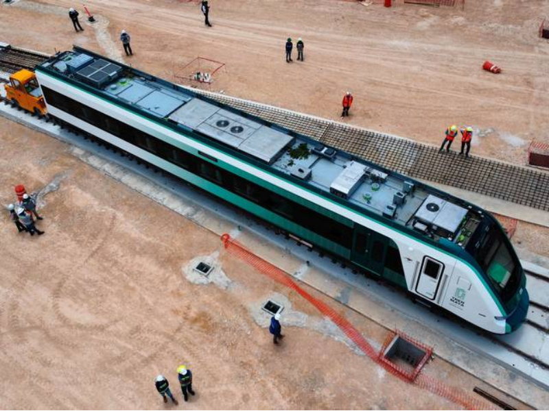 Los 3 tramos del Tren Maya a cargo de Sedena van a menos 35 por ciento de avance