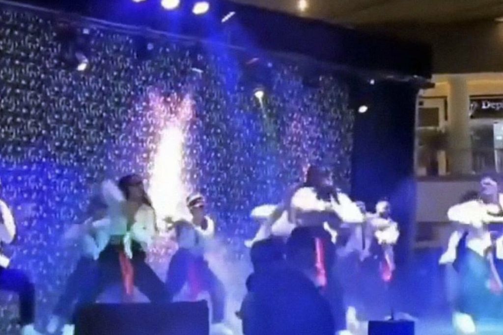 Bailarines colombia.