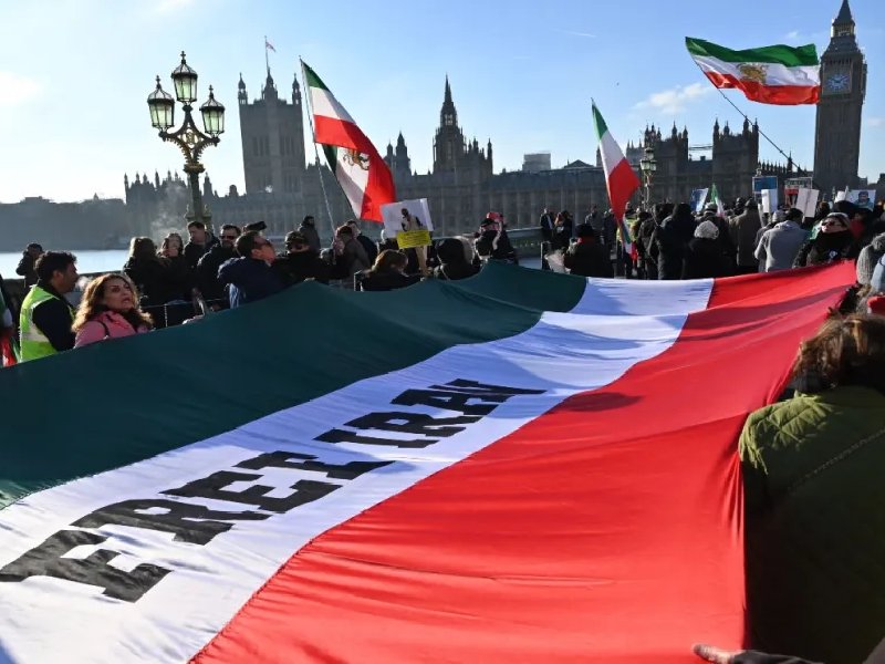 Irán restringe acceso a internet tras protestas