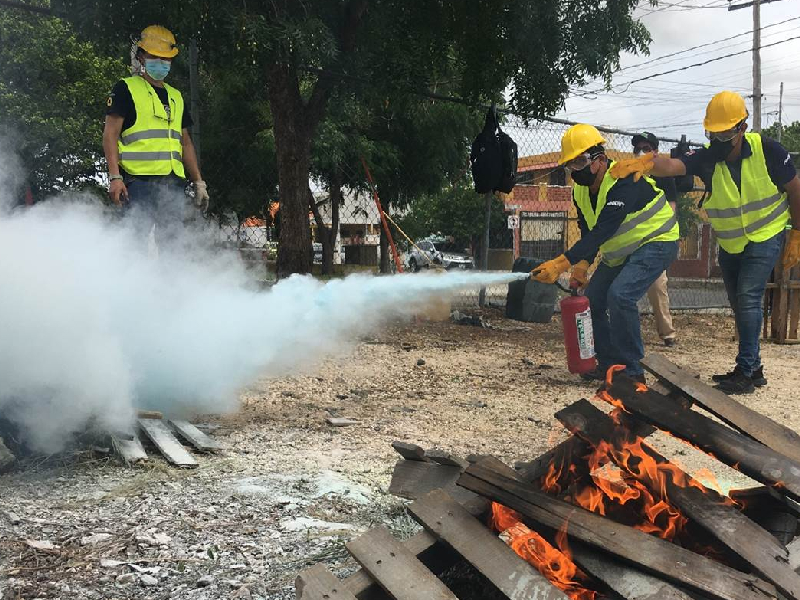 Unen fuerzas Protección Civil e ingenieros civiles