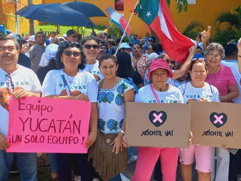 Xóchitl Gálvez llega al Ángel de la Independencia; miles de simpatizantes celebran (1)