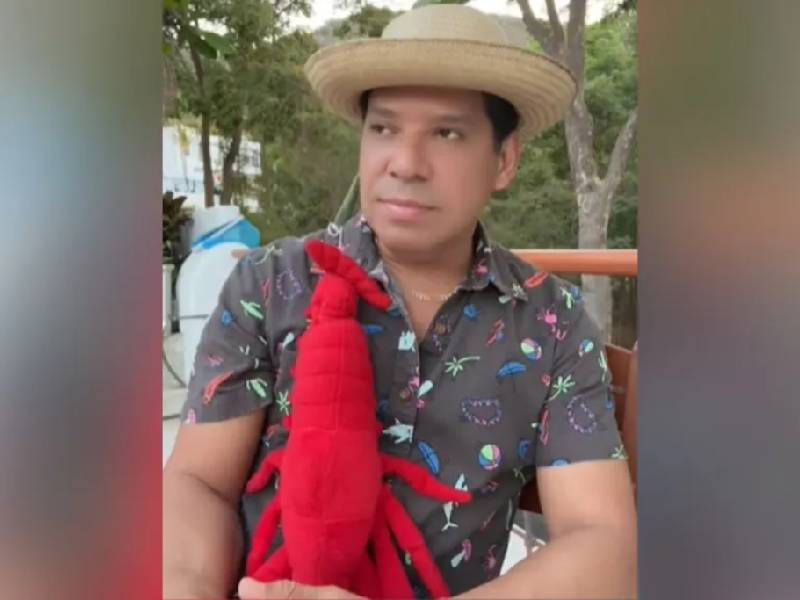 “Ya no existe”: ‘El Costeño’ revela que su restaurante en Acapulco quedó en ruinas