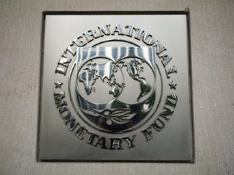 FMI mejora previsión del PIB de México a 3.2%