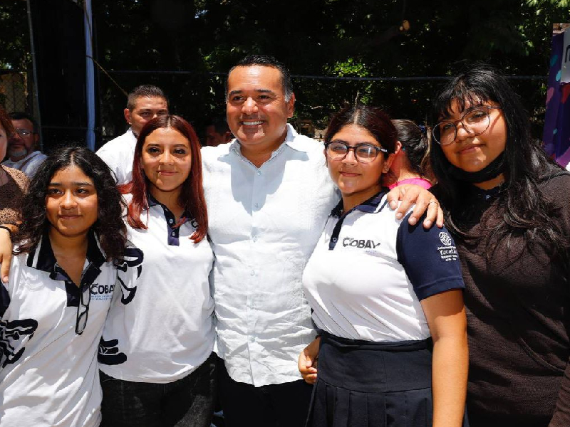 Renán Barrera promueve la salud en la comunidad universitaria