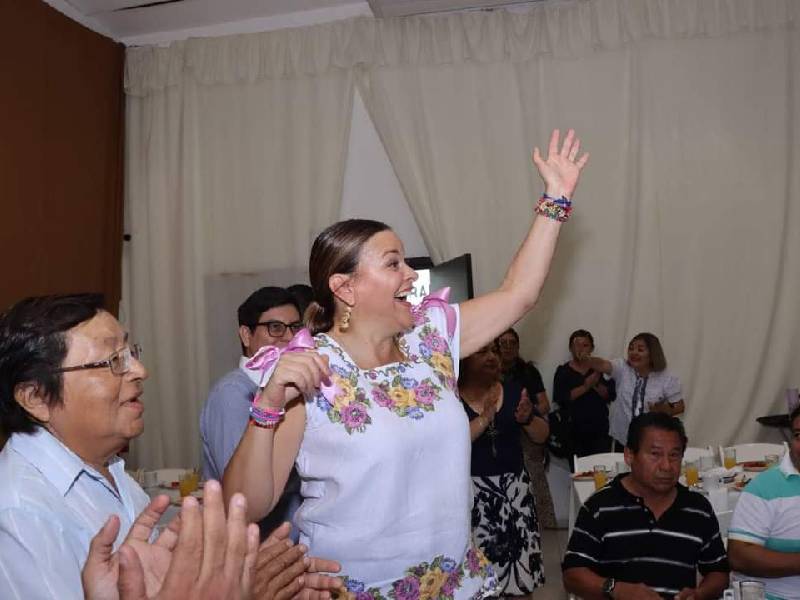 Cecilia Patrón trabaja en equipo  para seguir transformando la educación.