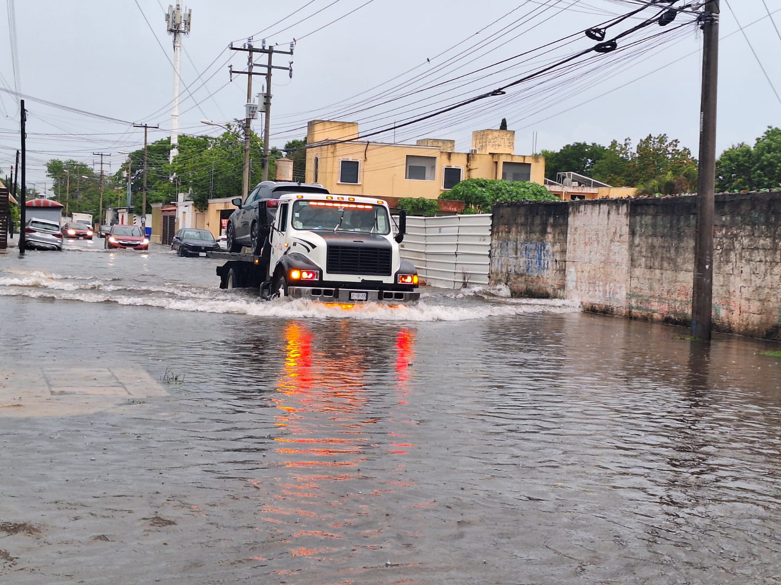 Expertos alertan que las inundaciones en Mérida crecen por la falta de áreas verdes y la rápida urbanización de la ciudad.