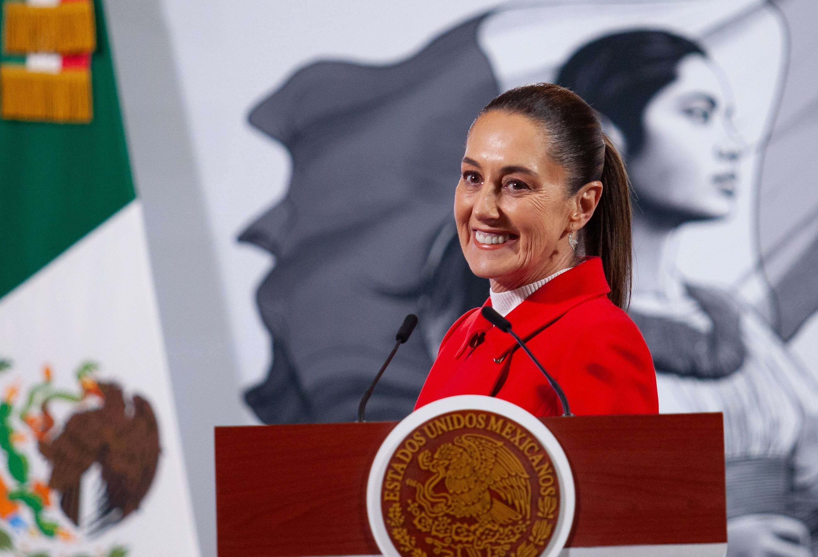 Claudia Sheinbaum busca transformar el INM en un instituto de apoyo a la movilidad humana, con cambios clave y un periodo de transición.