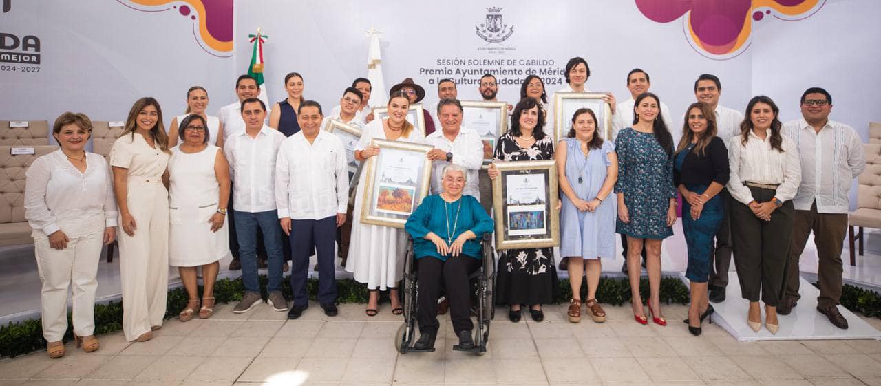Premio Ayuntamiento Mérida 2024 a la Cultura Ciudadana reconoce a 6 personas por fortalecer valores cívicos y culturales en la comunidad.