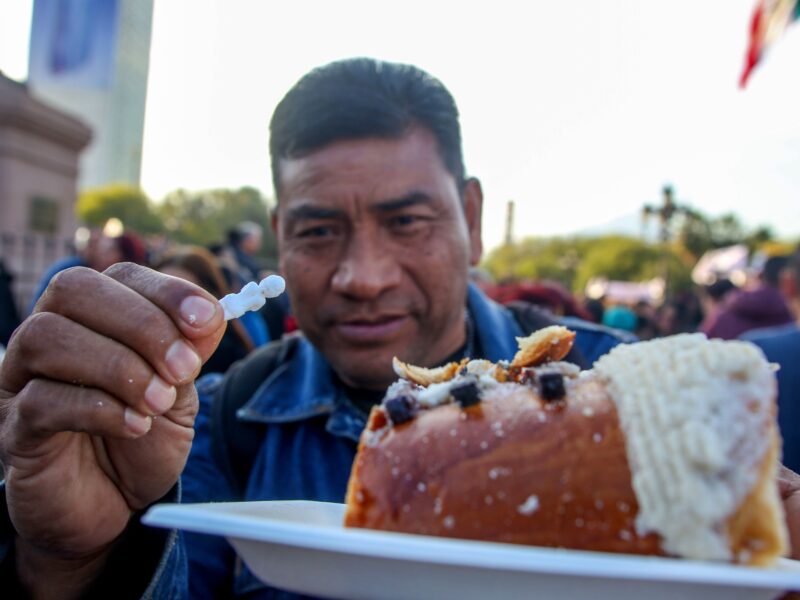 Recicla los muñequitos de la rosca de reyes para apoyar a infancias con cáncer y reducir la contaminación en México. ¡Haz la diferencia!