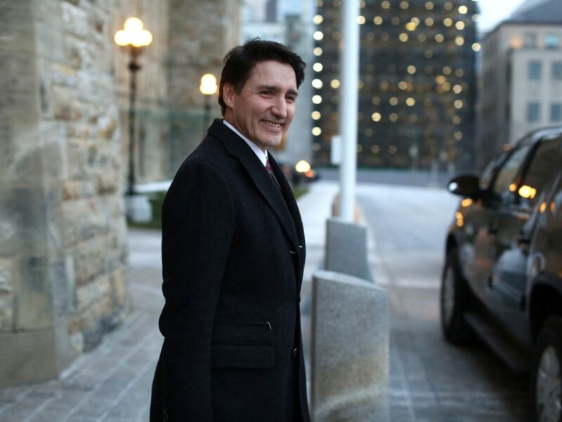 Justin Trudeau renuncia como primer ministro de Canadá. Deja el cargo tras casi una década, esperando que el Partido Liberal elija su sucesor.