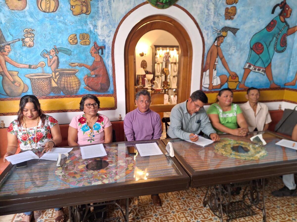 Comunidades de Ixil denuncian despojo territorial, contaminación y crisis climática; exigen acción de Semarnat para proteger su legado y recursos.