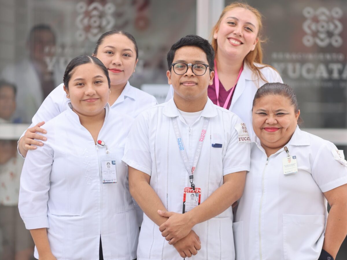 Más de 100 médicos refuerzan 223 unidades de salud en Yucatán para mejorar la atención médica, especialmente en zonas rurales del estado.