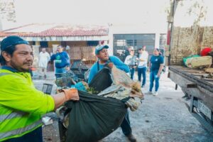El Ayuntamiento de Mérida retira 37 toneladas de basura en Chenkú, con apoyo de diversas instituciones, tras reporte ciudadano de acumulación.