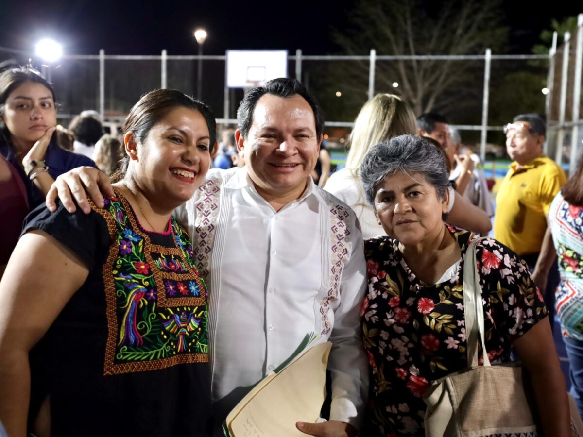 El gobernador Joaquín Díaz Mena impulsa la educación y espacios seguros en Yucatán, llamando a fortalecer el tejido social y recuperar valores.