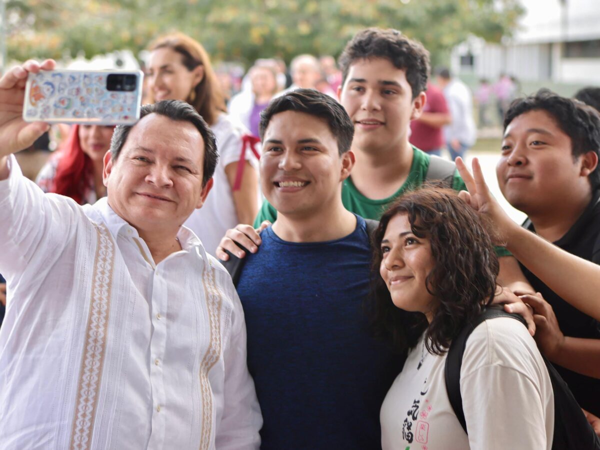 Gobierno de Yucatán firma 48 convenios con empresas y universidades para impulsar la capacitación y mejorar oportunidades laborales.