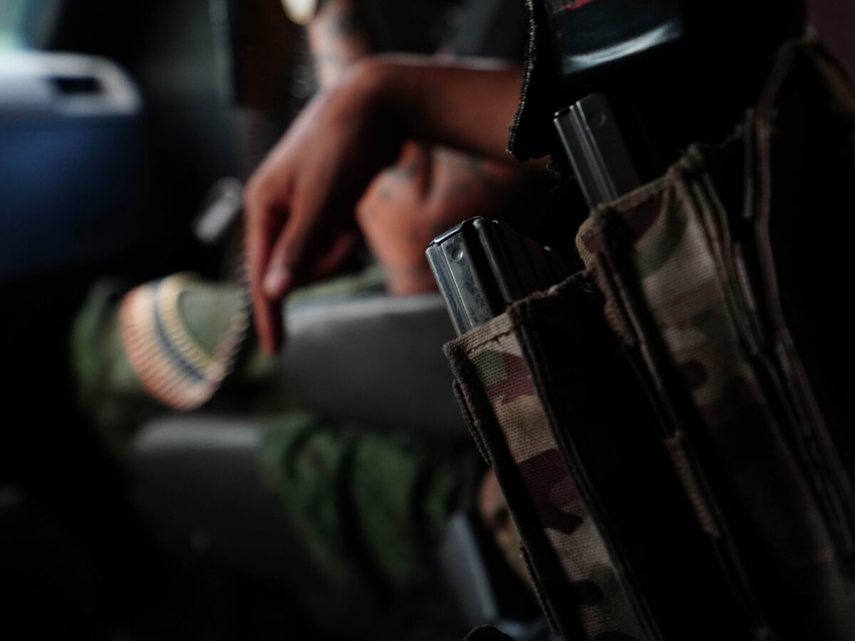 EEUU designa como "terroristas" a 8 grupos criminales latinoamericanos, incluyendo el Cártel de Sinaloa y el Tren de Aragua. Medida busca fortalecer la lucha contra el crimen organizado.