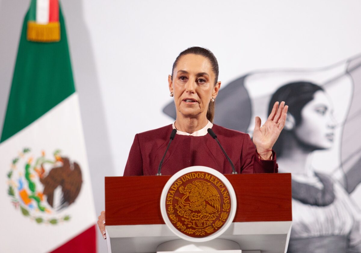 México analiza demandar a Google por renombrar el Golfo de México como "Golfo de América", afirmó la presidenta Sheinbaum en su conferencia matutina.