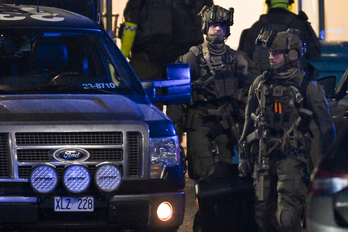 Tiroteo en escuela de Örebro, Suecia, deja casi 10 muertos. Primer ministro lo califica como el peor ataque masivo en la historia del país.