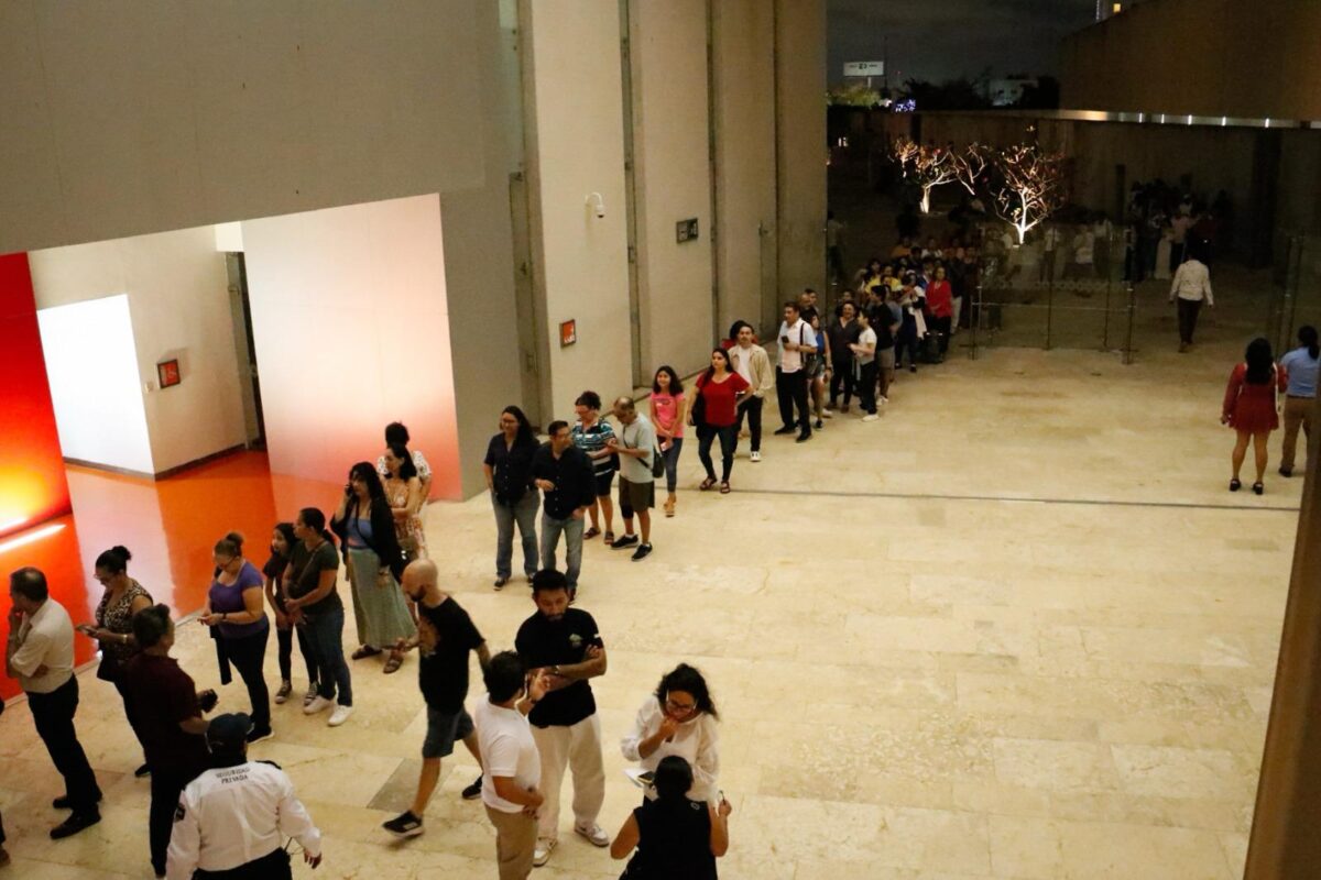 Más de 1,800 personas disfrutaron de una noche especial en el Gran Museo del Mundo Maya, celebrando el Día Internacional de la Lengua Materna.
