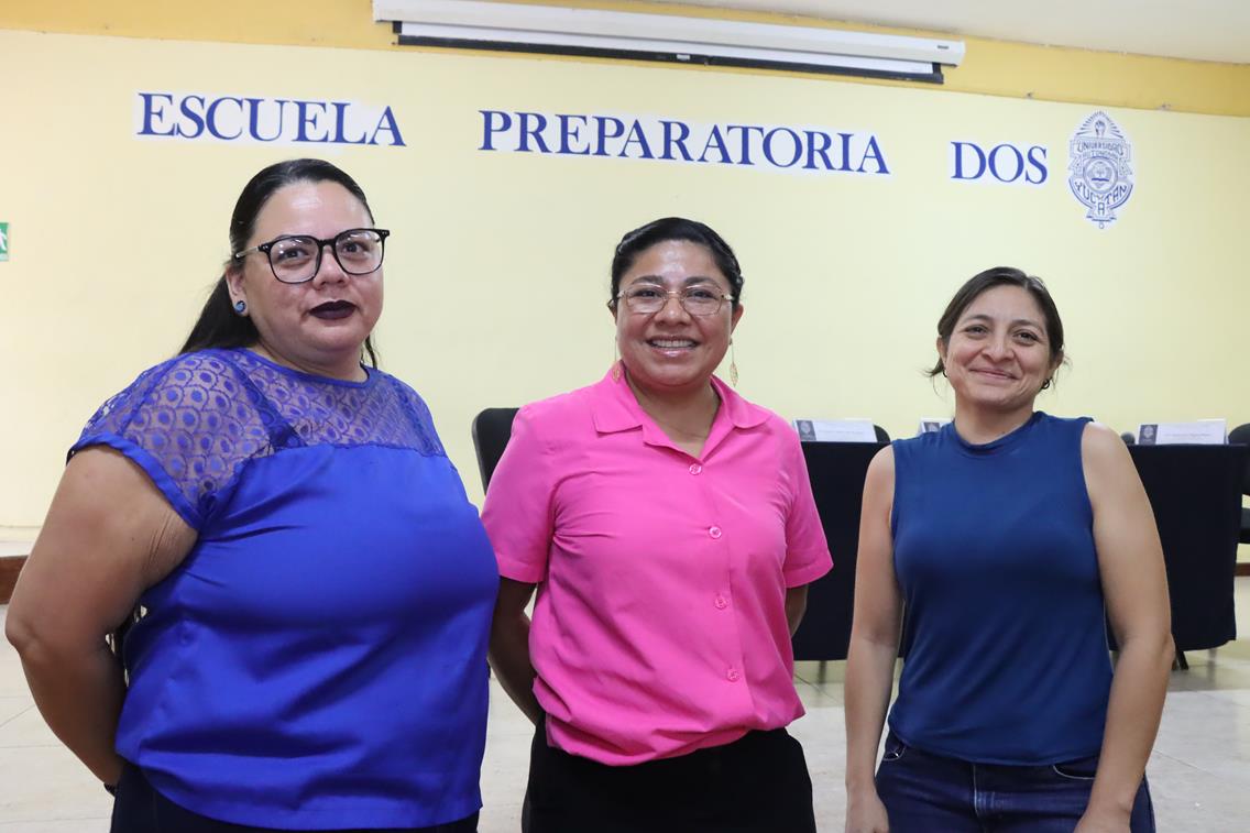 Científicas de la UADY inspiran a jóvenes con mesa panel sobre el rol de las mujeres en la ciencia. ¡Un impulso para la participación femenina!