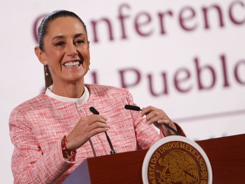 Sheinbaum no invita a la Suprema Corte al 108 Aniversario de la Constitución, destacando un acto republicano solo con dos poderes.