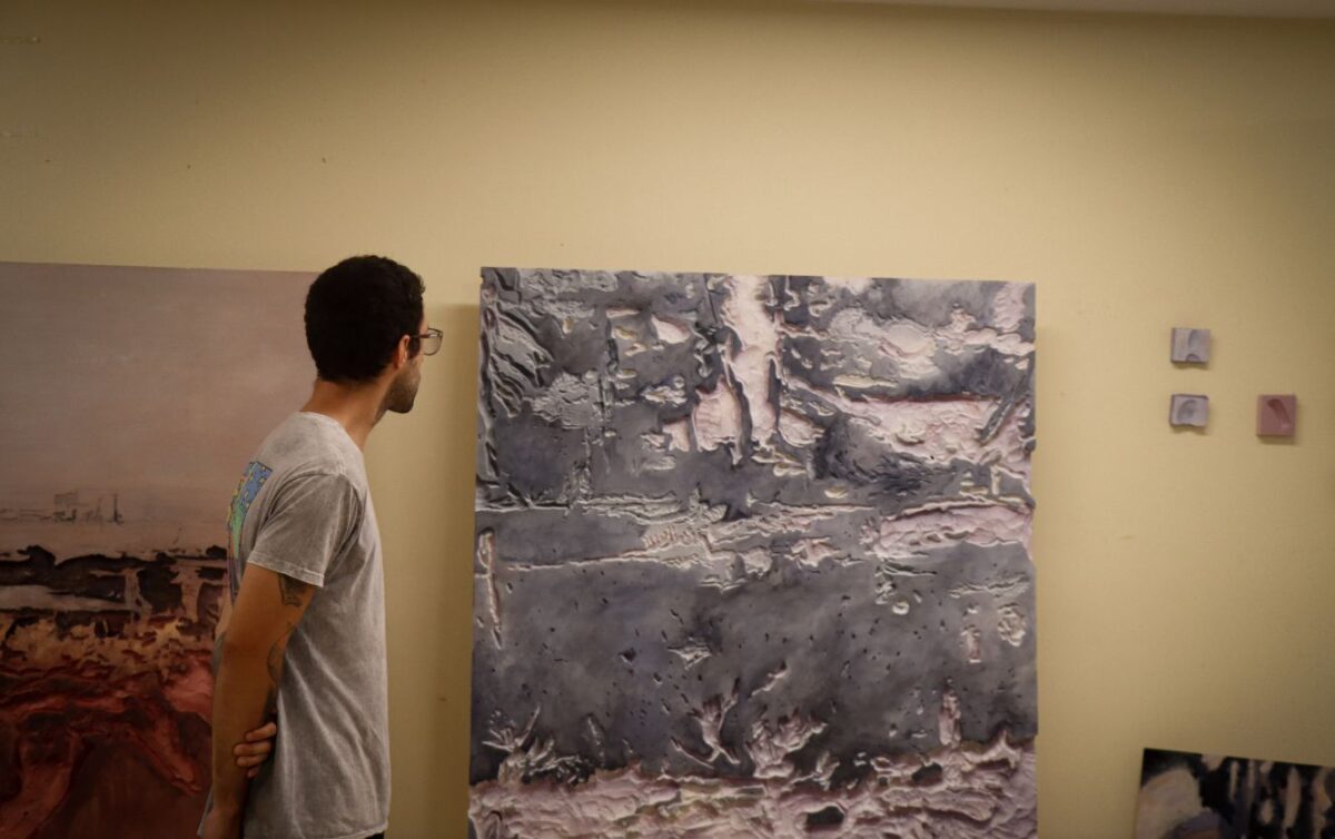 La Universidad de las Artes de Yucatán (UNAY) abre convocatoria 2025 para TSU, licenciaturas y maestrías en diversas disciplinas artísticas.