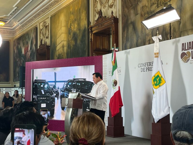 El gobernador de Yucatán, Joaquín Díaz Mena, detalla avances en seguridad, salud mental y apoyos a pescadores en su rueda de prensa mensual.