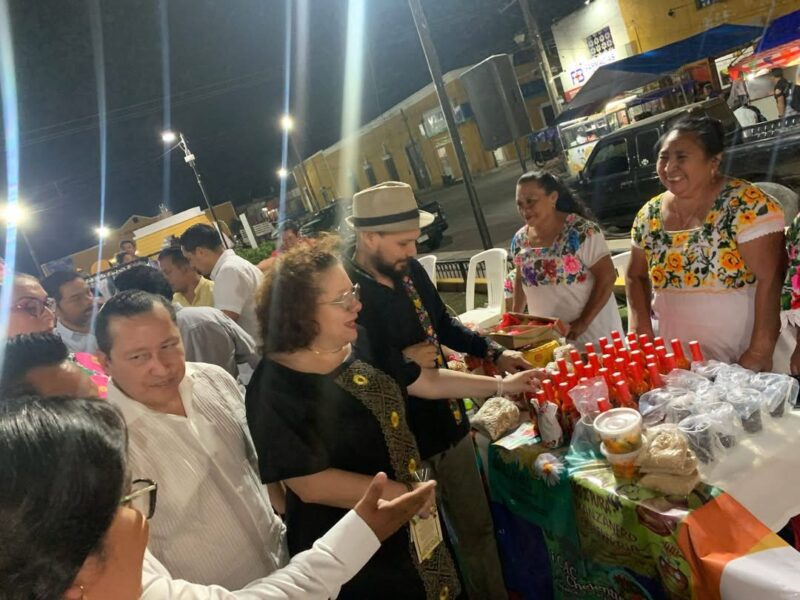 Yucatán impulsa el turismo comunitario con eventos como el Tianguis Turístico Artesanal en Acanceh, promoviendo cultura, tradición y sabores.