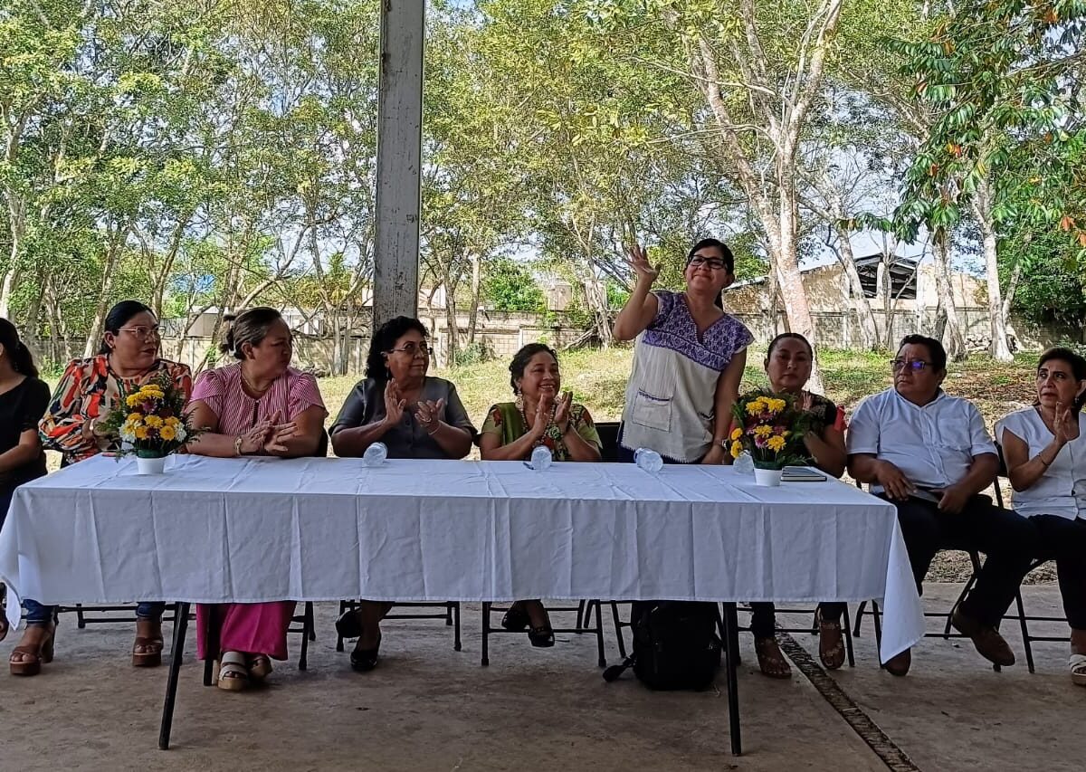 La CODHEY inicia actividades de promoción de la paz en la primaria "Benito Juárez García" de Tekit, impulsando valores de inclusión y derechos humanos.