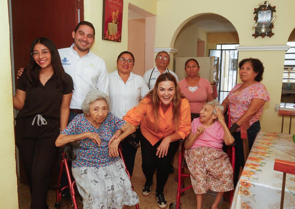 Cecilia Patrón fortalece el bienestar de los adultos mayores en Mérida con el programa Médico a Domicilio, brindando atención médica gratuita.