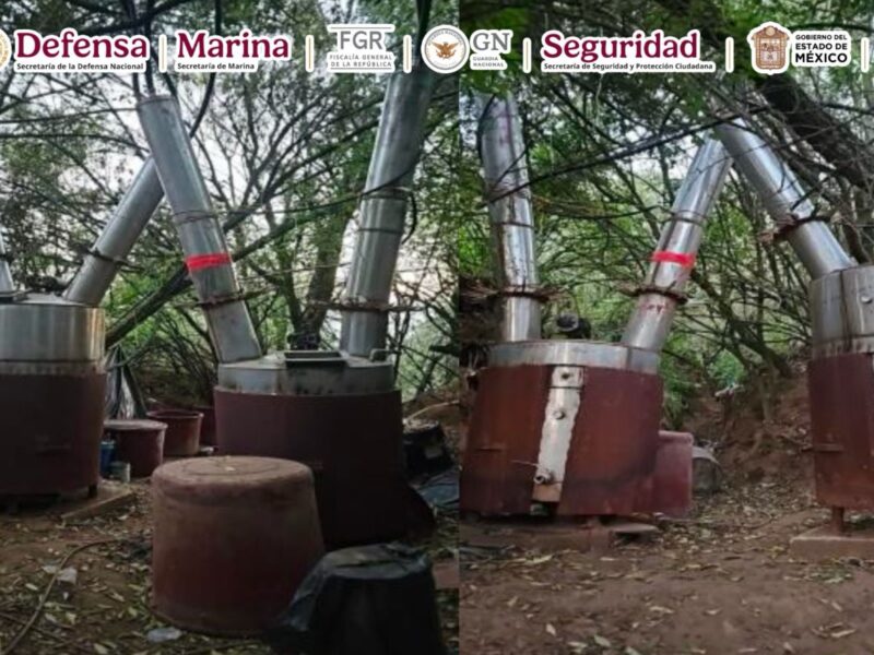 Autoridades desmantelan un laboratorio de drogas sintéticas en el Estado de México. Se aseguraron 70 kilos de droga y 66 tambos con precursores químicos.