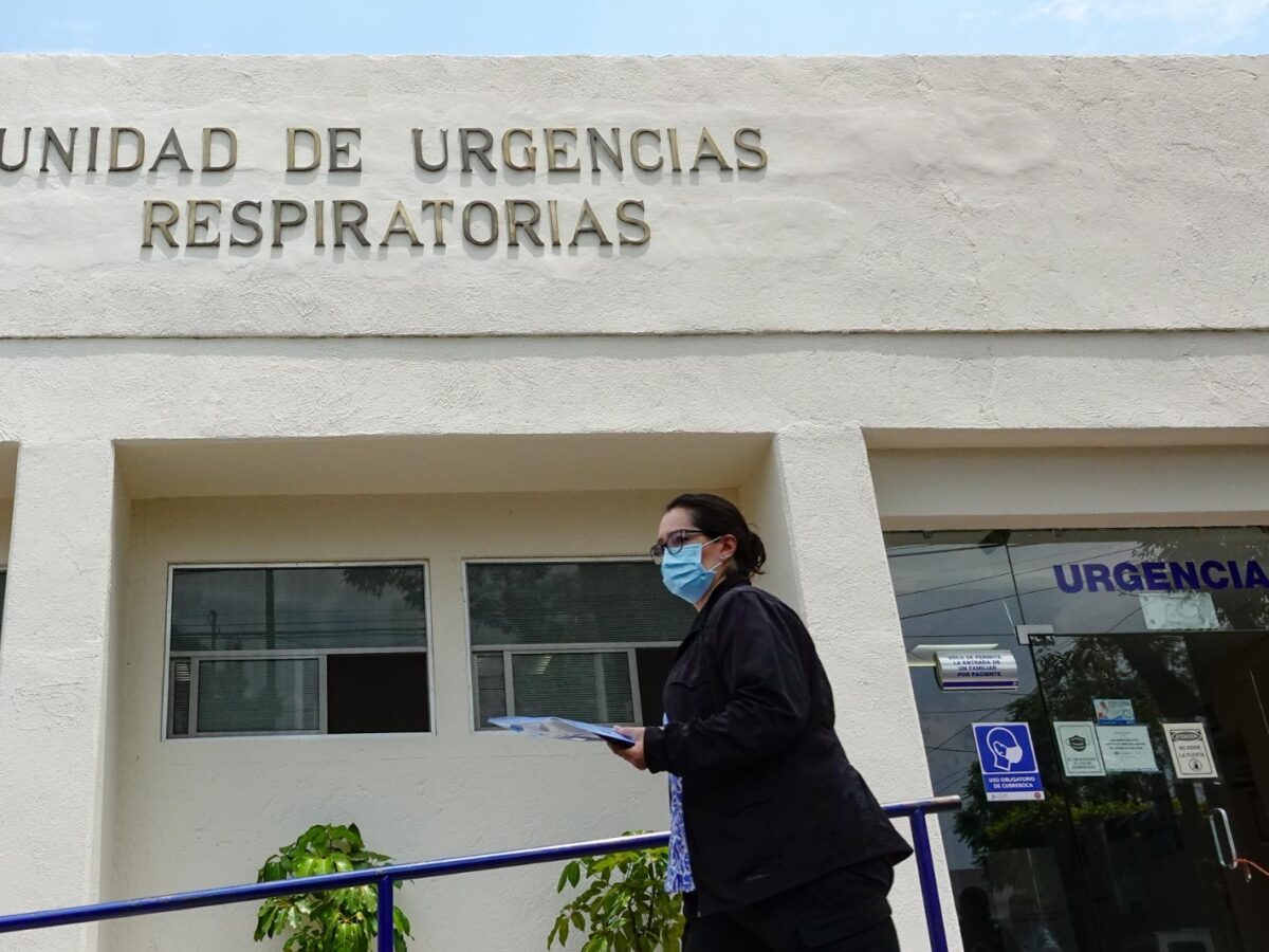 Tres bebés fallecen en Puebla por tosferina. Autoridades descartan emergencia sanitaria y refuerzan la vacunación para evitar más contagios.