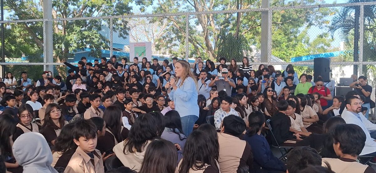 El Ayuntamiento de Mérida lanza Primeros Auxilios Psicológicos, un programa permanente para atender la salud mental en escuelas de la ciudad.