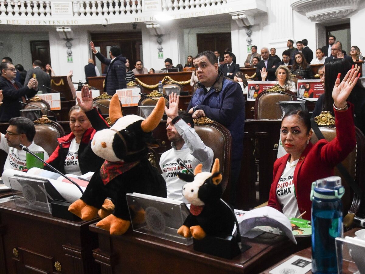 Congreso CDMX aprueba, con 61 votos a favor, la medida para realizar corridas de toros sin sangre, modificando el formato taurino.
