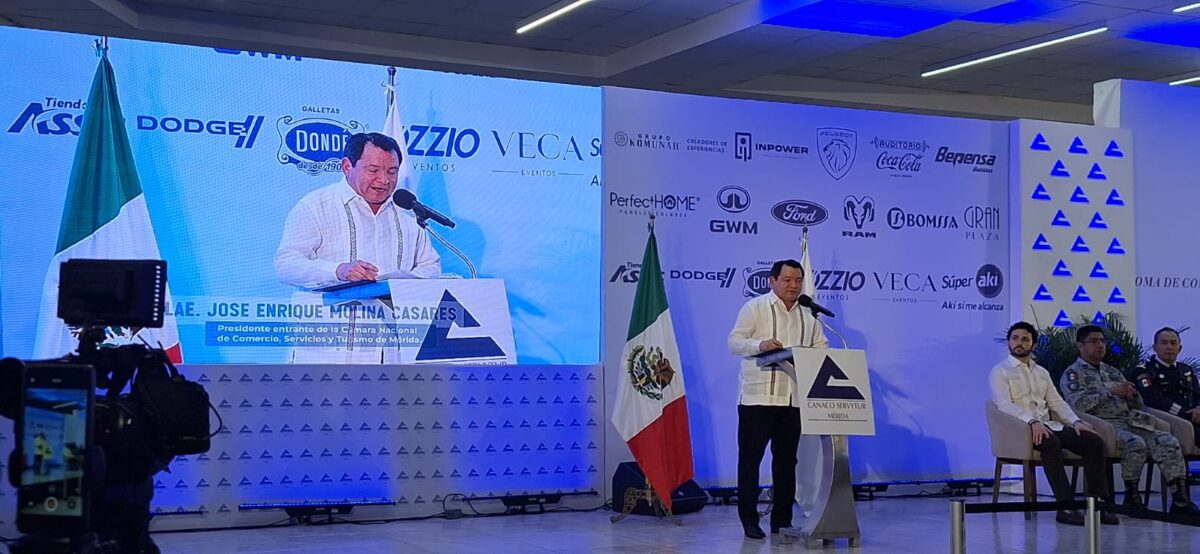 Díaz Mena lamenta incidente con maestros en Yucatán y anuncia mesas de diálogo y foros regionales para atender sus demandas educativas.
