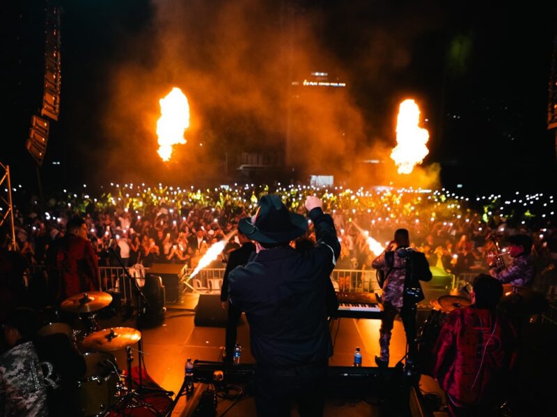 Mérida analiza prohibir narcocorridos en conciertos para preservar la paz pública, como ya ocurre en otros estados de México.