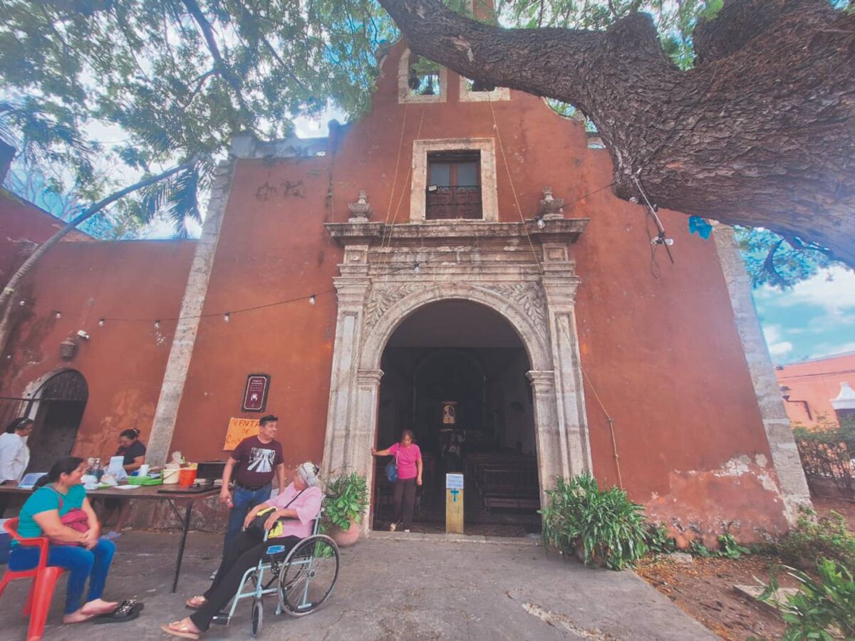 La iglesia de La Candelaria en Mérida brinda apoyo espiritual a la comunidad LGBTTTI y madres buscadoras, como espacio seguro e incluyente.